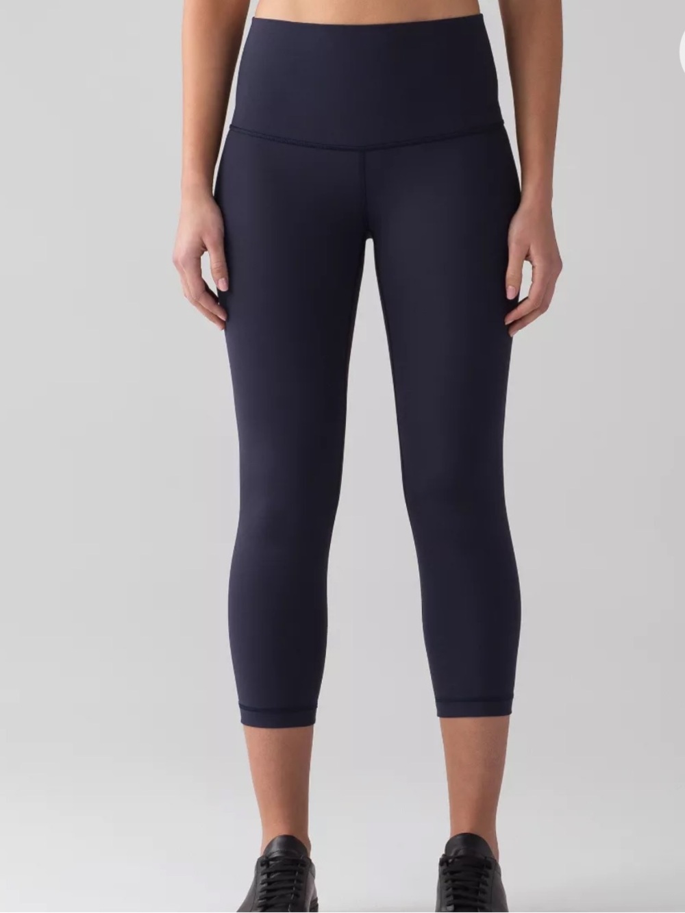 Lululemon Navy Cropped Leggings